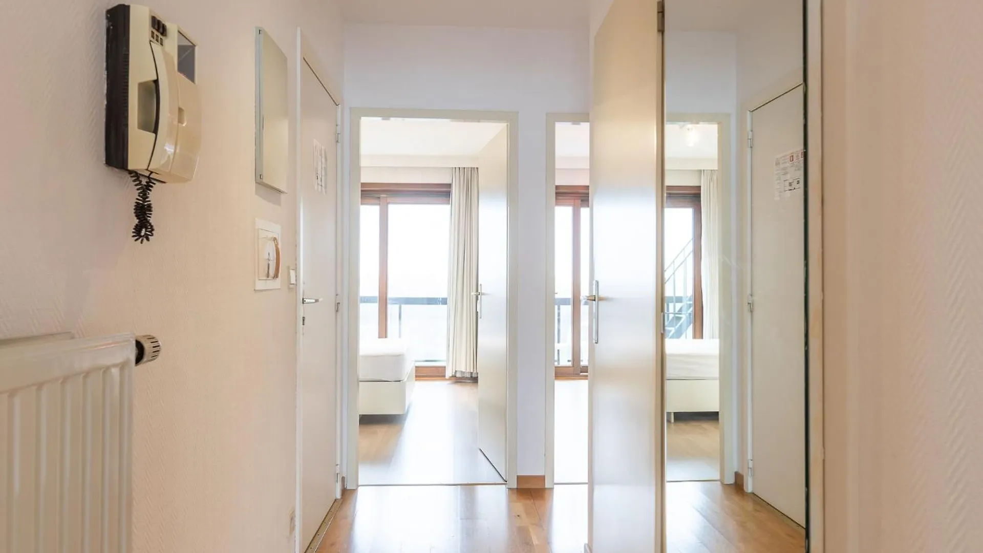 Apartment With Spacious Living Room Middelkerke
